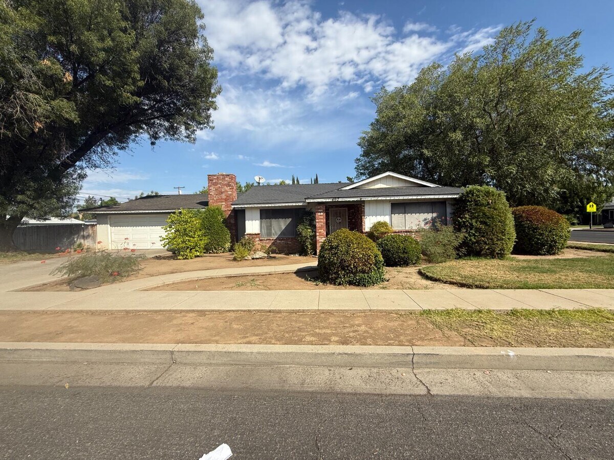 Photo - 497 E North Way