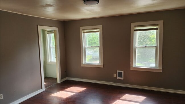 Photo - 212 1/2-207 1/2 N 11th St Unit Apartment 207 1/2; Upper