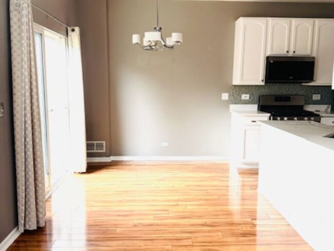 Photo - 4055 Blackstone Dr