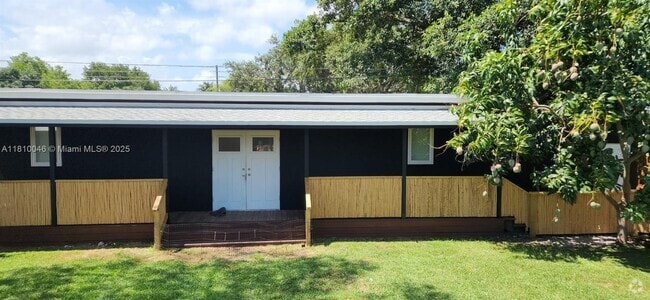 Building Photo - 1315 NE 143rd St Unit 0 Rental