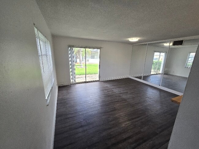Photo - 248 SE 9th Ave