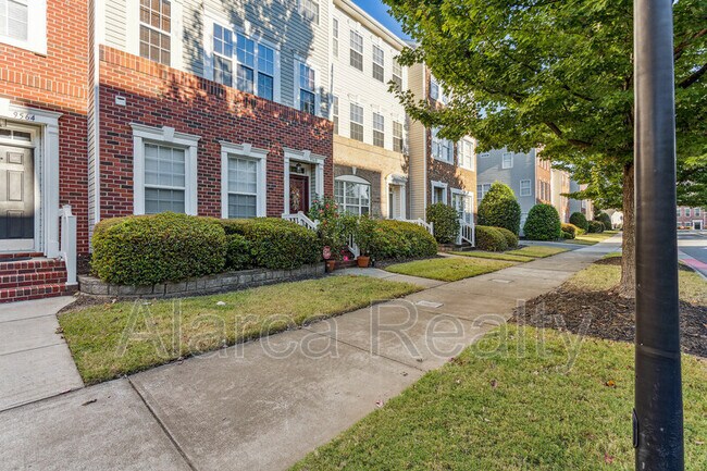 Photo - 9556 Kings Parade Blvd