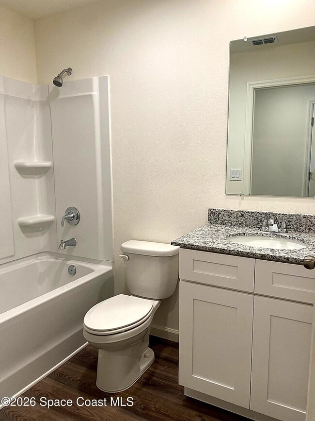 Photo - 812 Brookfield St SE