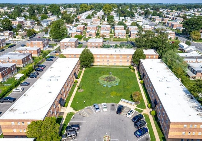 Photo - Park Chase Apartments