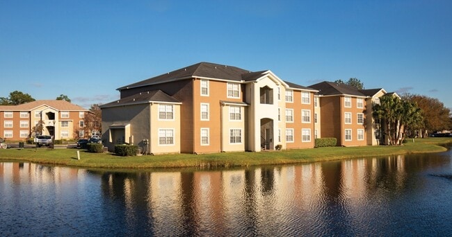Building Photo - Lakes at North Port Apartments