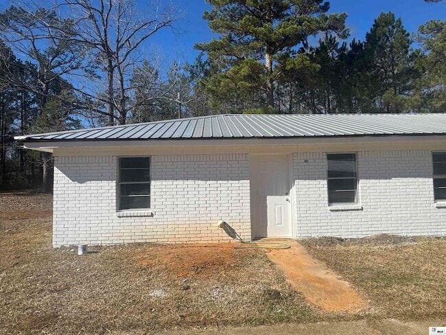 Building Photo - 207 Oaklawn Dr