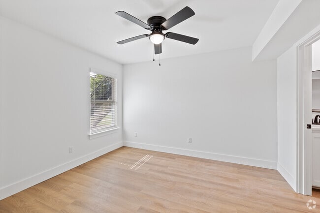 C1 3BR, 2BA - 1,083SF - Primary Bedroom