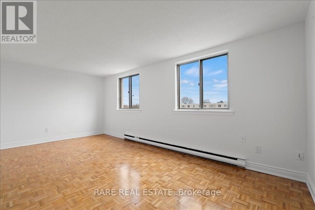 Photo - 7555 Goreway Dr Unit 205