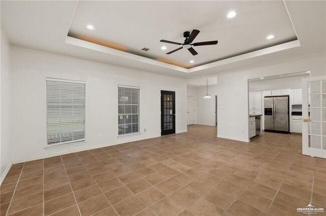 Photo - 18 E St