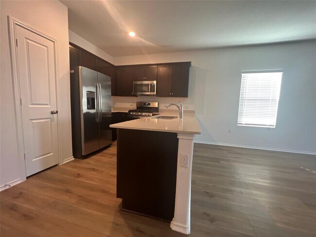 Photo - 13604 Menard Wy