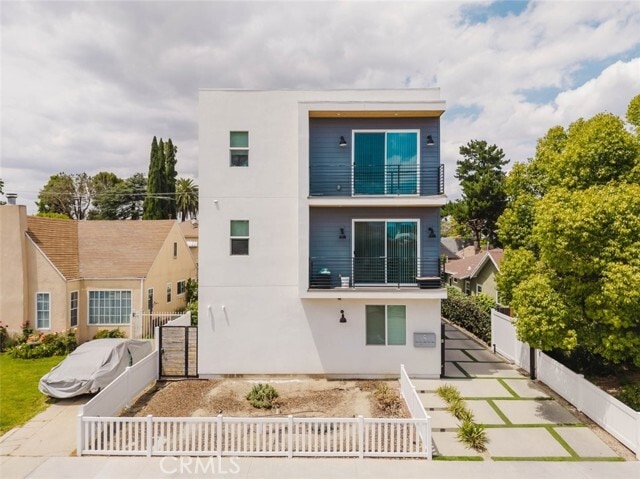 Building Photo - 10853 Otsego St