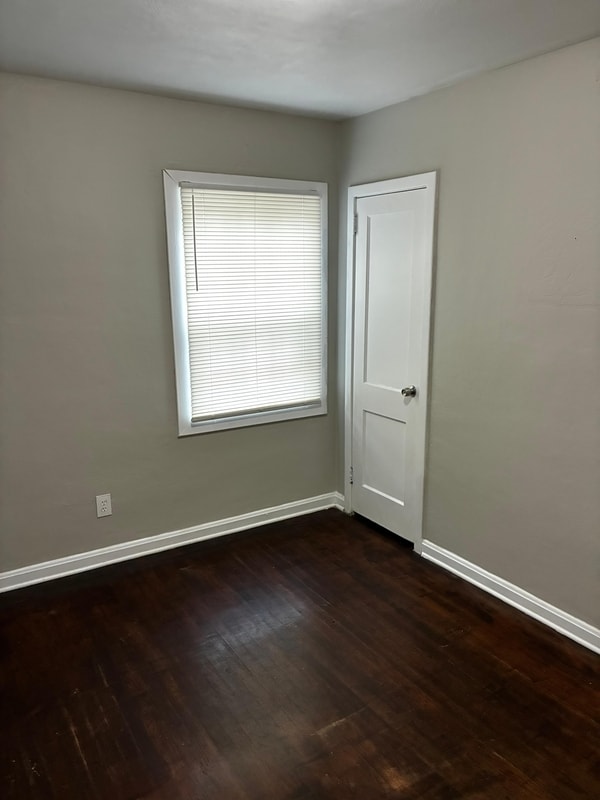 Photo - 3532 Crassia St