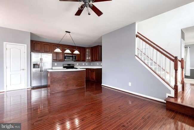 Photo - 1942 Glenroths Dr