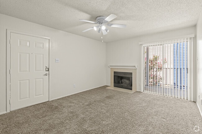 2B/1BA - 878 sqft - Sandstone