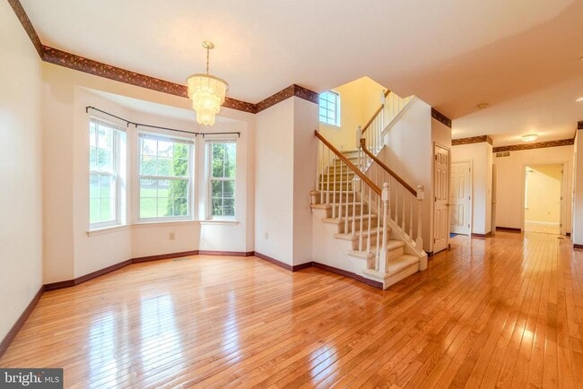 Photo - 651 Fawn Cir