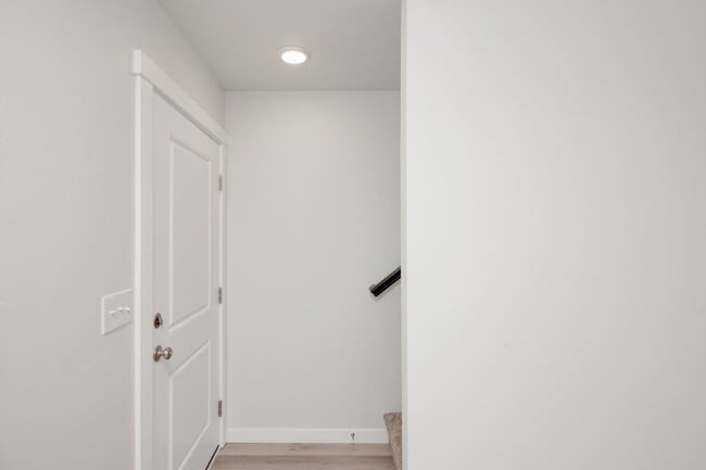 Photo - 2 Bedroom Cottage Now Available!