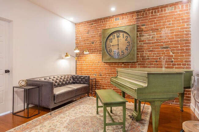 Photo - 4107 R. Saint-Denis Unit ID1061564P