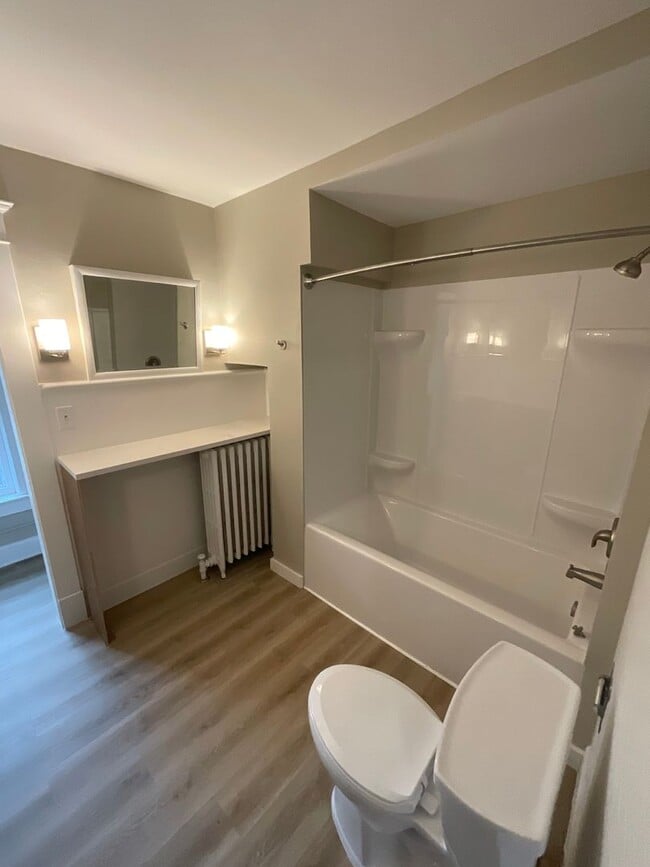 Photo - 601 Woodland Ave Unit Upper