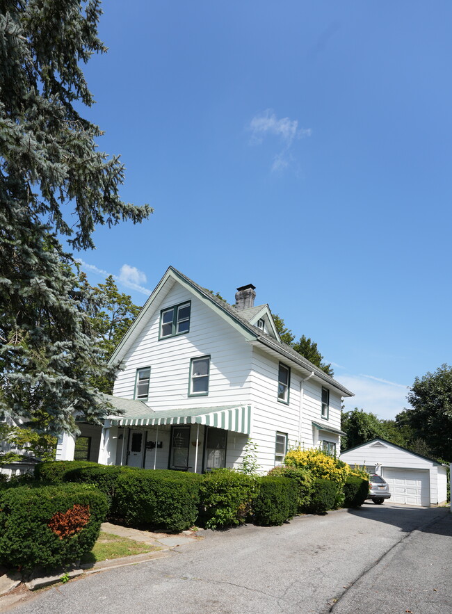 Photo - 33 Lafayette St Unit 1