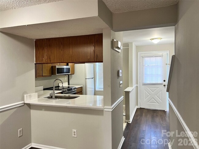 Photo - 9616 Vinca Cir Unit B