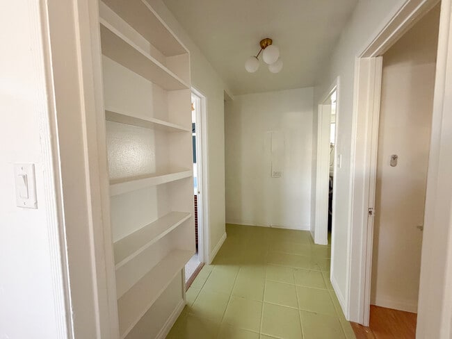 Photo - 925 Park Paseo