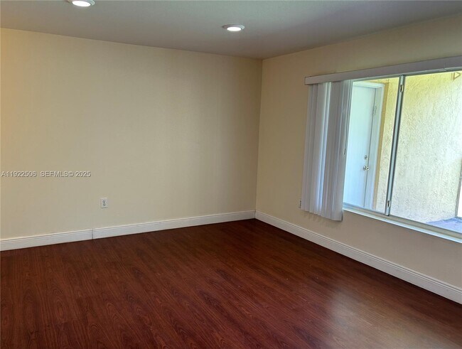 Photo - 2627 NW 33rd St Unit 2209