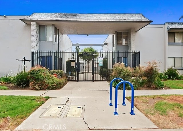 Photo - 5500 Ackerfield Ave Unidad 310