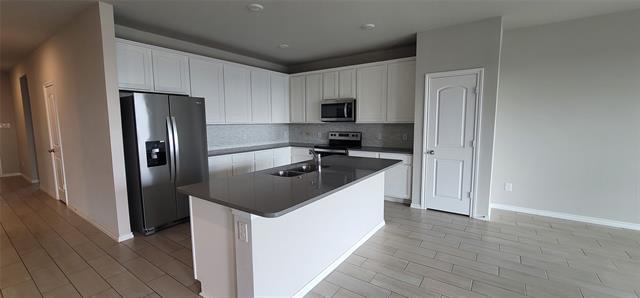 Photo - 933 Ravenwood Ln