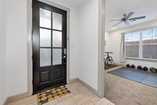 Photo - 1621 Rosewood St