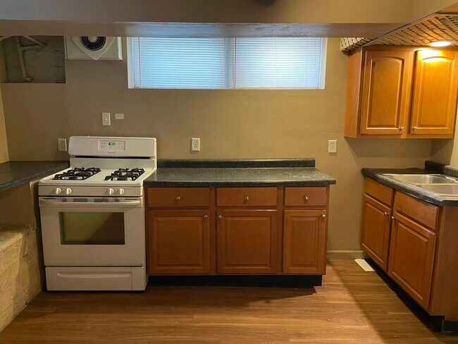 Building Photo - 1509 W Main St