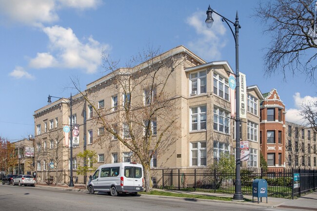 Photo - 7600 N Sheridan Rd