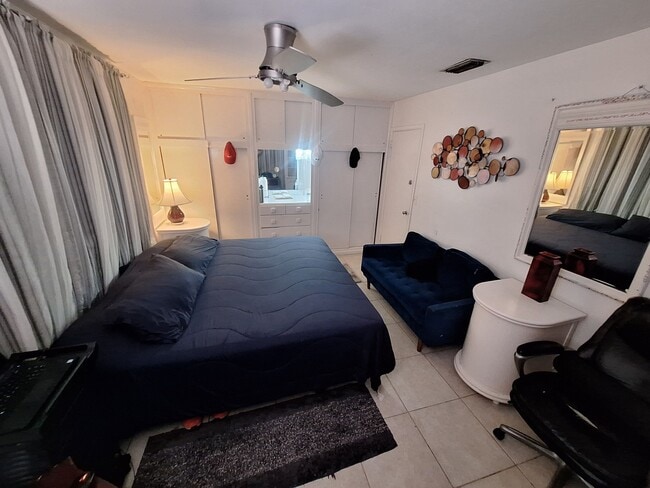 Photo - 1424 N M St