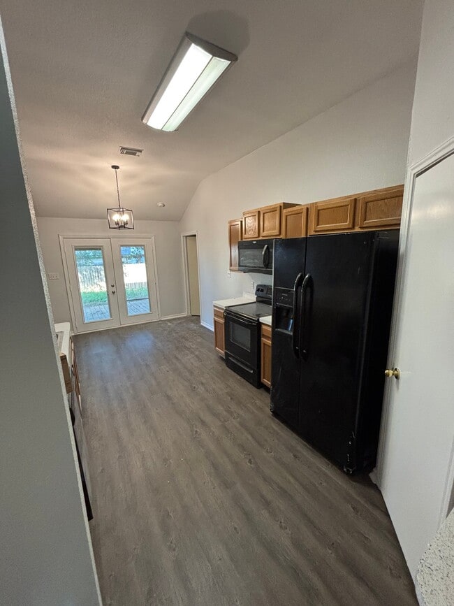 Photo - 8206 Coppergate