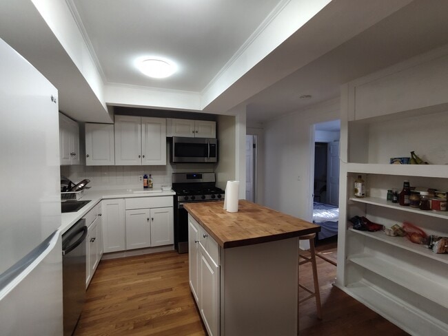 Building Photo - 15 Wellman St Unit 1 Rental