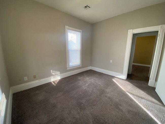 Photo - Nice 2 Bedroom Home in Newton for rent!