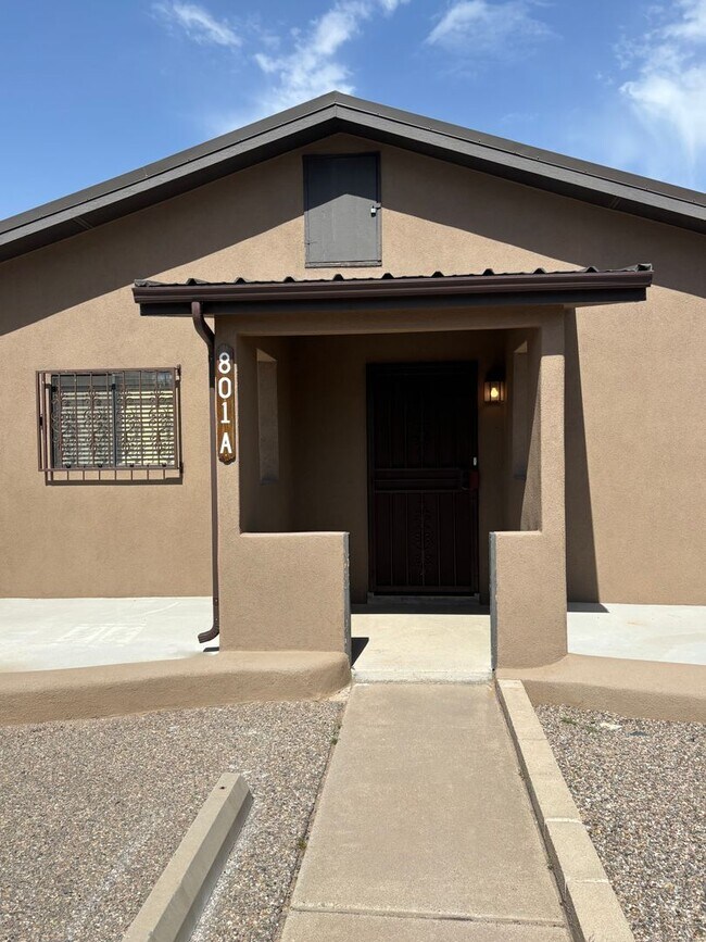 NEWLY REMODELED 1 BED 1 BATH - NEWLY REMODELED 1 BED 1 BATH Condo Unit A