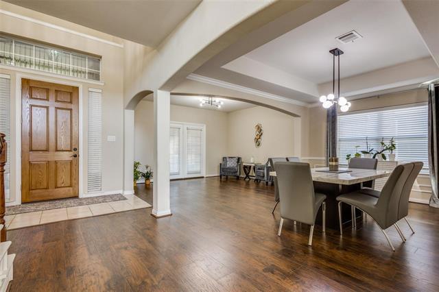Photo - 8901 Brook Hollow Dr