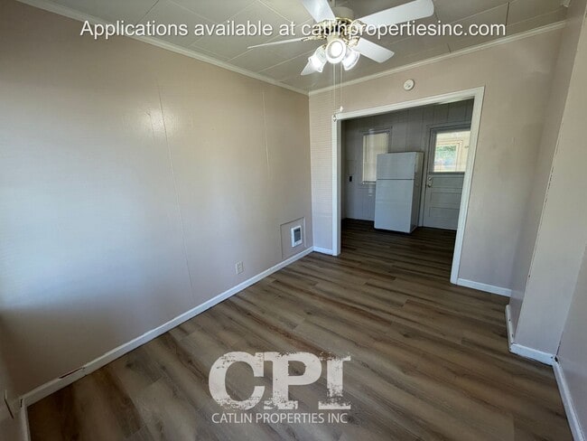 806 1/2 Ayers Duplex - Multi - Family
