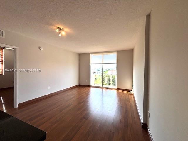 Photo - 2030 Douglas Rd Unit 724