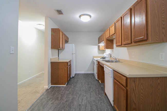 Photo - 299 Raleigh Dr