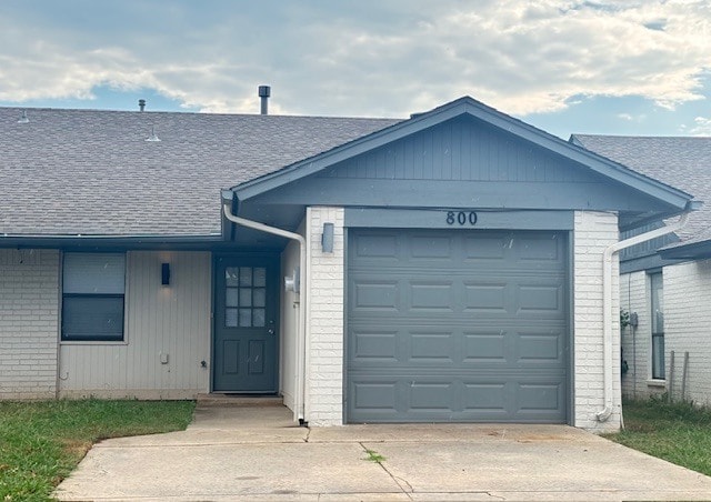 Photo - 800 Swan Lake Rd