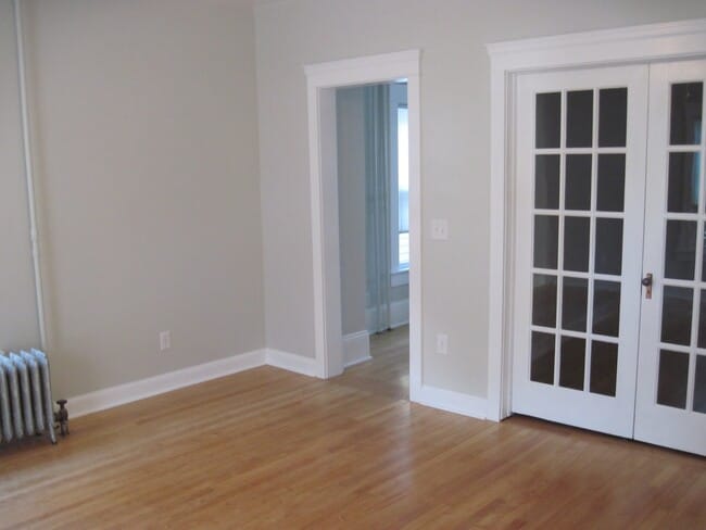 Building Photo - 225 W Loucks St Unit 1 Rental