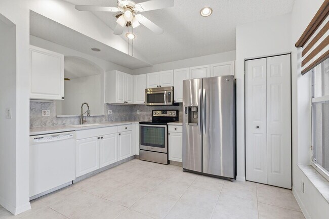 Photo - 3622 Coco Lake Dr