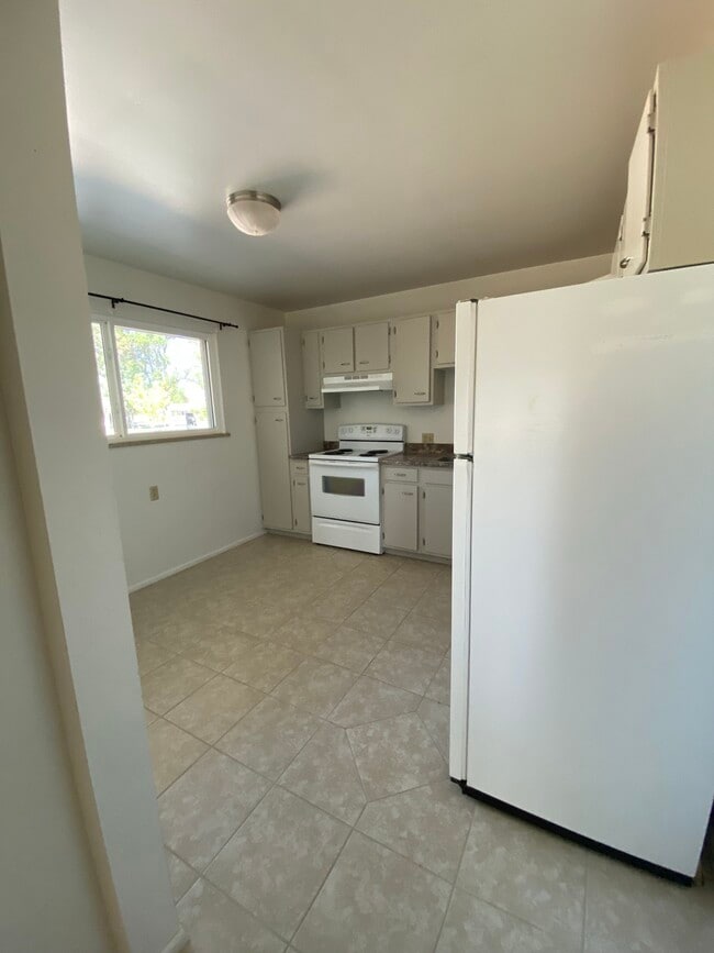 626 Grant St Unit 4