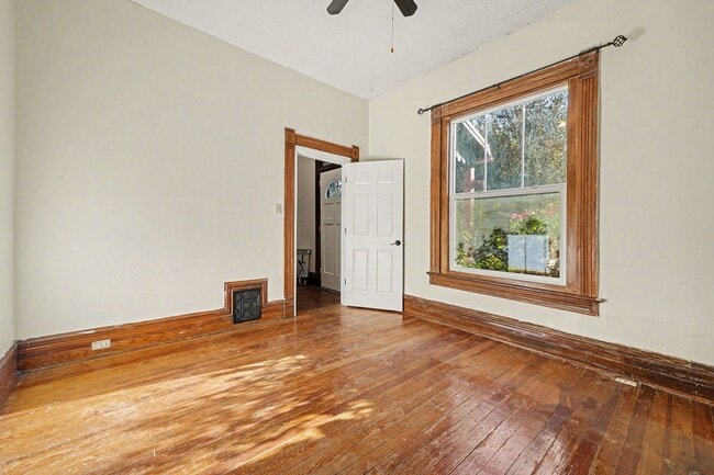 Photo - 2315 Franklin St