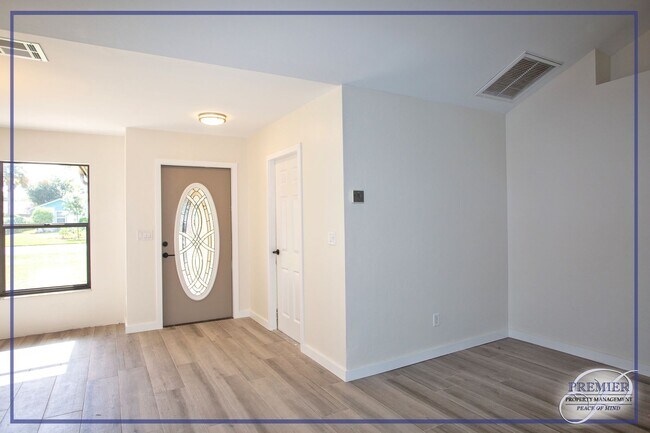 Photo - 4053 Seaoats Ln