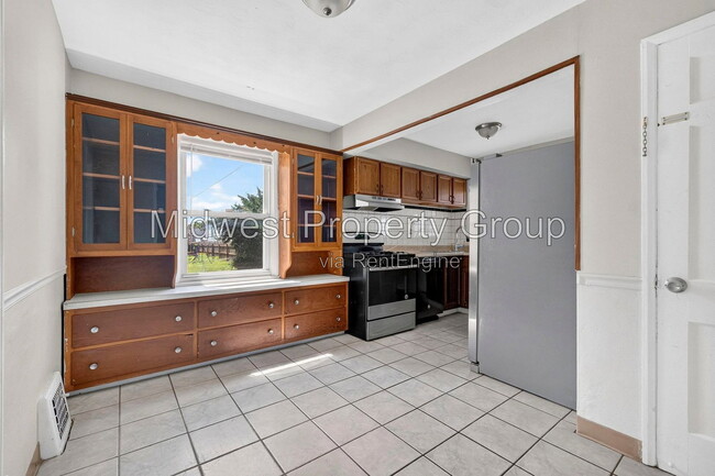 Photo - 5344 Colton Dr