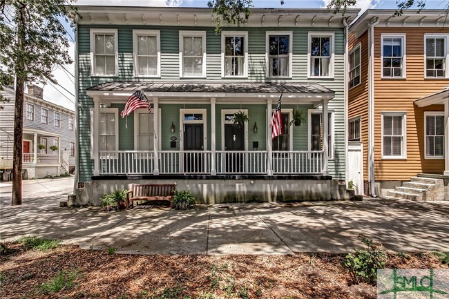 Photo - 533 E Broad St Townhome