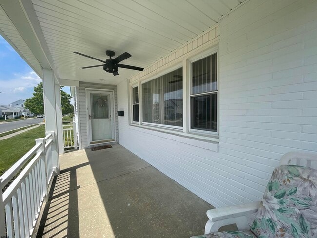 Photo - 307 N Essex Ave