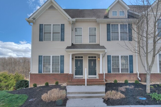 Photo - 250 Sheliah Ct